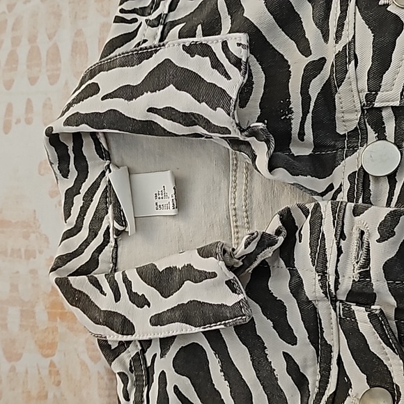 H&M Zebra Print Denim Jacket - Picture 3 of 6